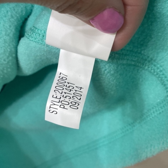 Vineyard Vines blue/ green fleece vest size small - Picture 7 of 9